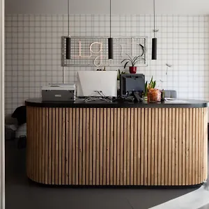 https://hotel-light.ihotelsrotterdam.com